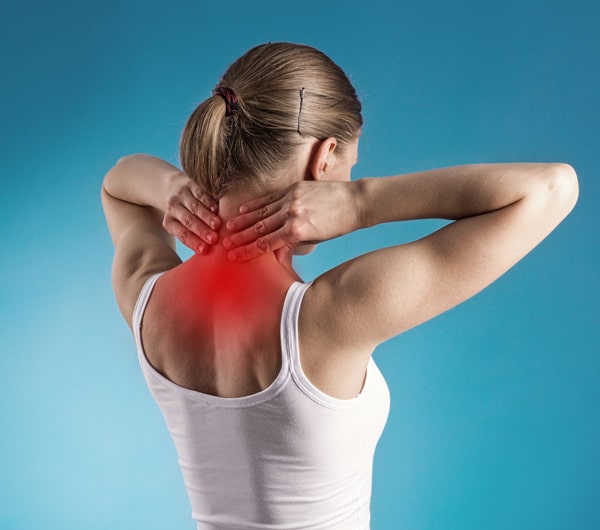 Dolore cervicale: cosa fare (e cosa evitare) per stare meglio